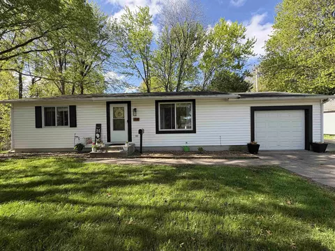 308 E Zingler Ave, Shawano, WI 54166