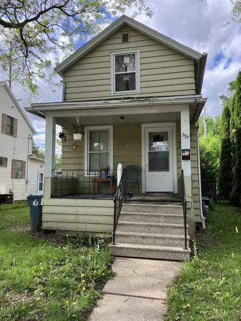 397 W Division St, Fond Du Lac, WI 54935