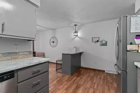Kitchen - 2112 E John St, Appleton, WI 54915 photo 4 of 5