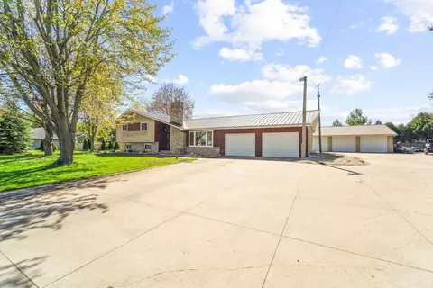 1116 Lake Park Rd, Menasha, WI 54952