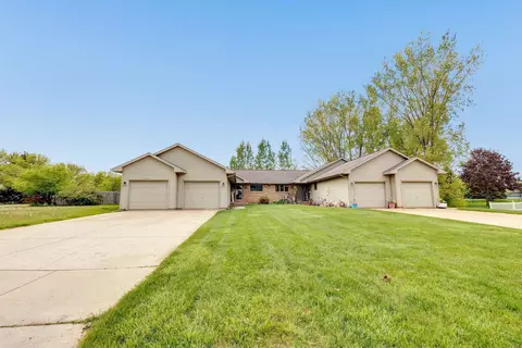 2524 Telluride Trl, Green Bay, WI 54313