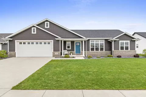 3223 Willow Rd, Green Bay, WI 54311