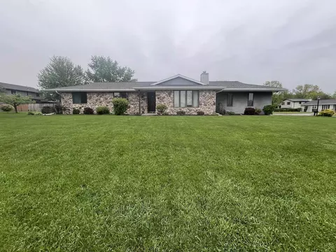 1519 Lynwood Ln, Green Bay, WI 54311