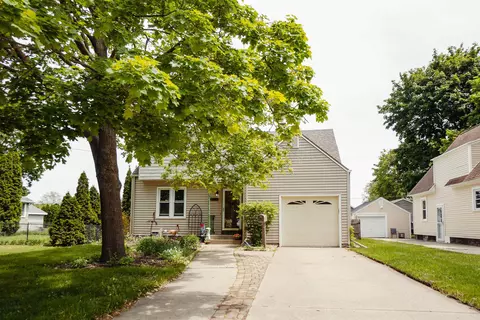1842 Hubbard St, Oshkosh, WI 54902