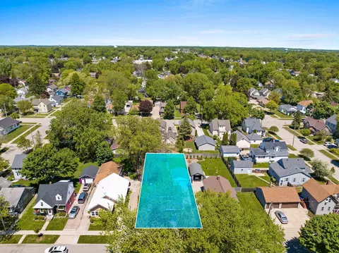 View/Area - 816 W Oklahoma St, Appleton, WI 54914 photo 3 of 7