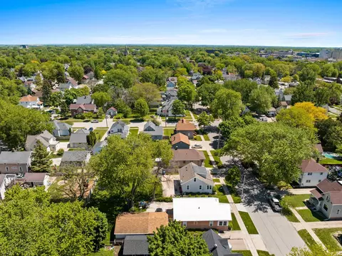 View/Area - 816 W Oklahoma St, Appleton, WI 54914 photo 6 of 7