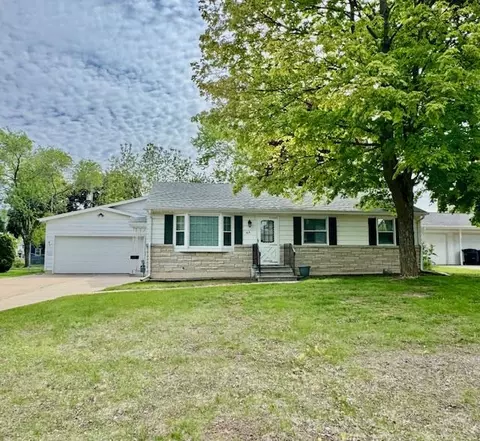 166 Gwynn St, Green Bay, WI 54301