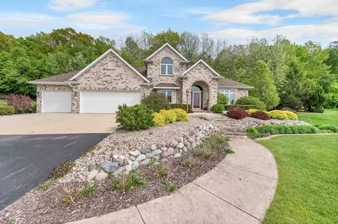 2668 Nickel Ledge Rd, De Pere, WI 54115