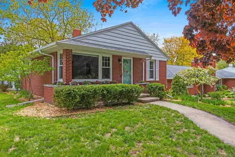 2575 Beaumont St, Green Bay, WI 54301