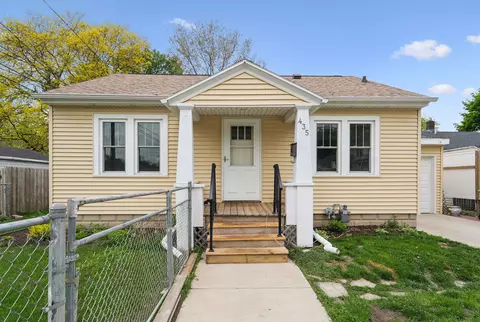 435 Newhall St, Green Bay, WI 54302