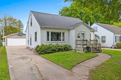 1112 Wilson Ave, Green Bay, WI 54303