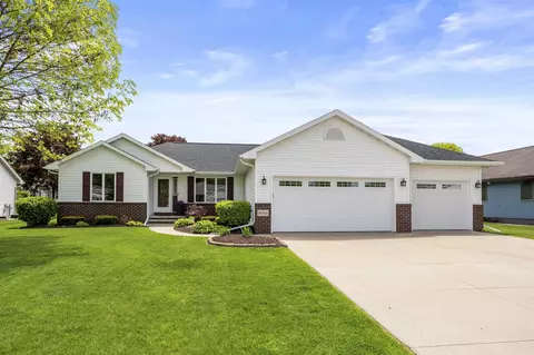 w5841 Easter Lily Drive, Appleton, WI 54915