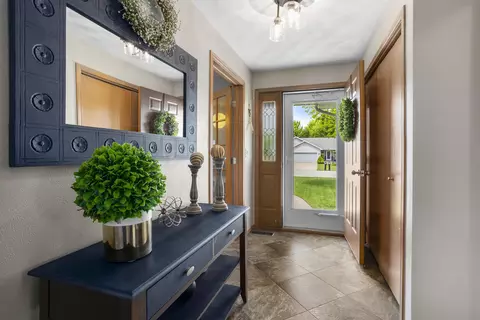 Entry Way - w5841 Easter Lily Drive, Appleton, WI 54915 photo 1 of 3