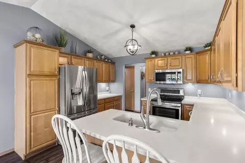Kitchen - w5841 Easter Lily Drive, Appleton, WI 54915 photo 3 of 4