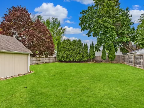 Exterior - 1607 N Erb St, Appleton, WI 54911 photo 2 of 2