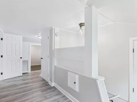 Entry Way - 1607 N Erb St, Appleton, WI 54911 photo 3 of 3