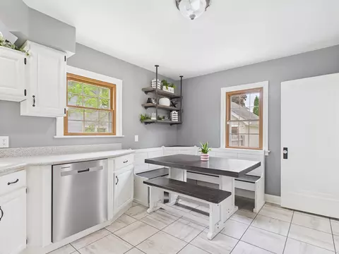 Kitchen - 1607 N Erb St, Appleton, WI 54911 photo 3 of 3