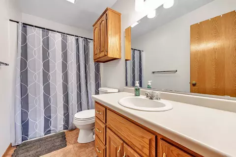 Bath - 3687 Foxwoods Ln, Abrams, WI 54101 photo 1 of 2
