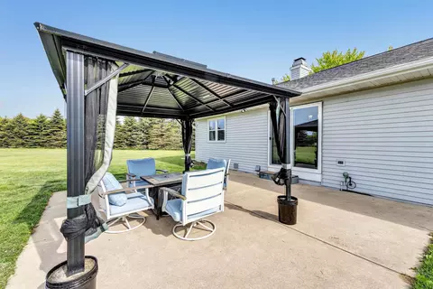 Exterior - 3687 Foxwoods Ln, Abrams, WI 54101 photo 1 of 3
