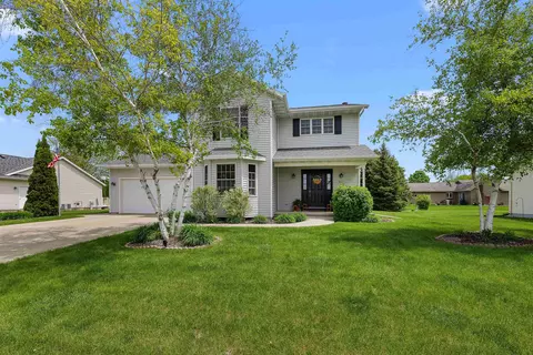 665 N Prairie Rd, Fond Du Lac, WI 54935