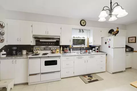 1931 S Adams St, Appleton, WI 54915 photo 11