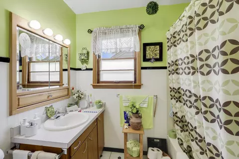 1931 S Adams St, Appleton, WI 54915 photo 17