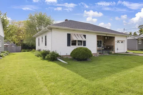 1931 S Adams St, Appleton, WI 54915