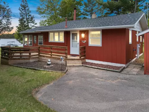 W8285 Left Foot Lane, Crivitz, WI 54114