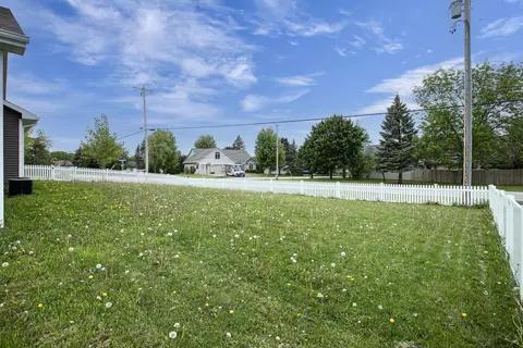 Exterior - n406 Marion Avenue, Appleton, WI 54915 photo 5 of 7