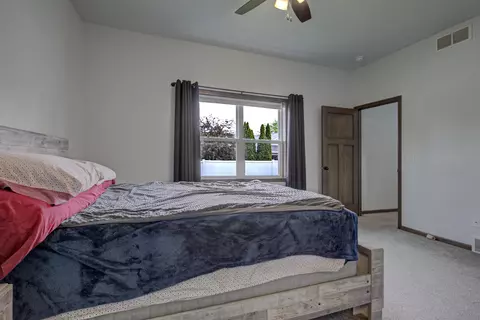 Bedroom - n406 Marion Avenue, Appleton, WI 54915 photo 2 of 6