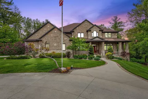 3343 Indigo Bluff Ct, Green Bay, WI 54311