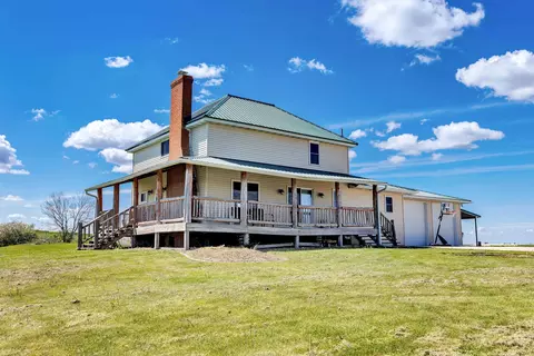 4600 Kamper Ln, Denmark, WI 54208