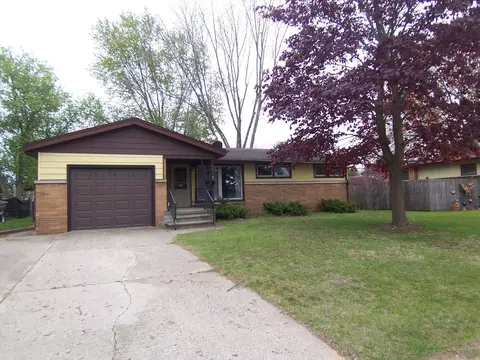 2513 17th St, Two Rivers, WI 54241