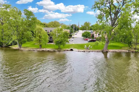 438 Washington St, Wrightstown, WI 54180 photo 4
