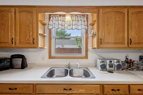 Kitchen - 325 S Schaefer St, Appleton, WI 54915 photo 2 of 5