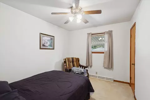 Bedroom - 325 S Schaefer St, Appleton, WI 54915 photo 4 of 5