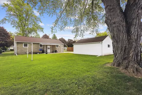 Exterior - 325 S Schaefer St, Appleton, WI 54915 photo 8 of 8
