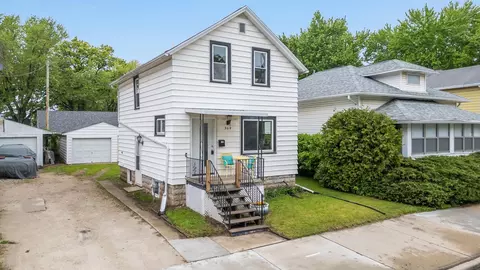 369 W Division St, Fond Du Lac, WI 54935