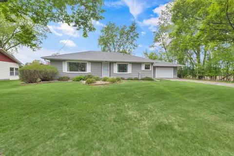 2529 Shore Dr, Marinette, WI 54143
