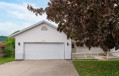 3313 E Heidemann Dr #1, Appleton, WI 54915