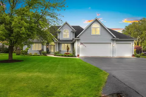 w5883 Augusta Place, Menasha, WI 54952