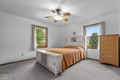 Bedroom - 725 E Scott St, Omro, WI 54963 photo 4 of 5