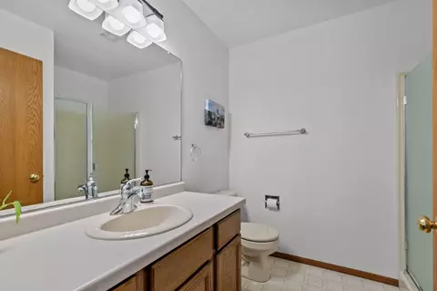 Bath - 725 E Scott St, Omro, WI 54963 photo 2 of 2