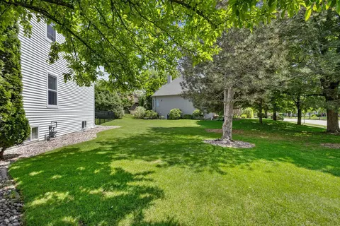 Exterior - 212 E Castlebury Ln, Appleton, WI 54913 photo 7 of 16