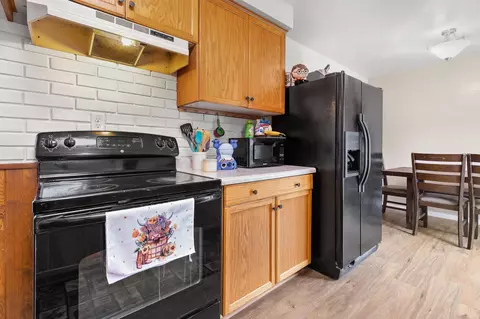 Kitchen - 1413 E Marquette St, Appleton, WI 54911 photo 2 of 3