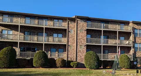 300 W St Joseph St #32, Green Bay, WI 54301