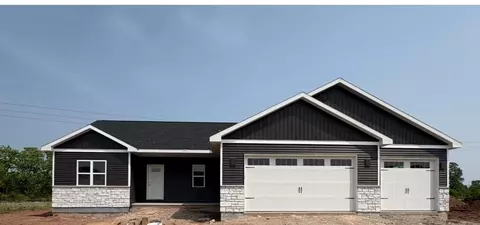 1774 Loyal Dr, Neenah, WI 54956