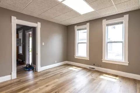 Living - 912 N Richmond St, Appleton, WI 54911 photo 1 of 1