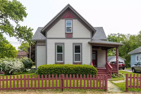 912 N Richmond St, Appleton, WI 54911