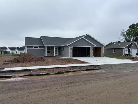 1655 Founders St, Neenah, WI 54956